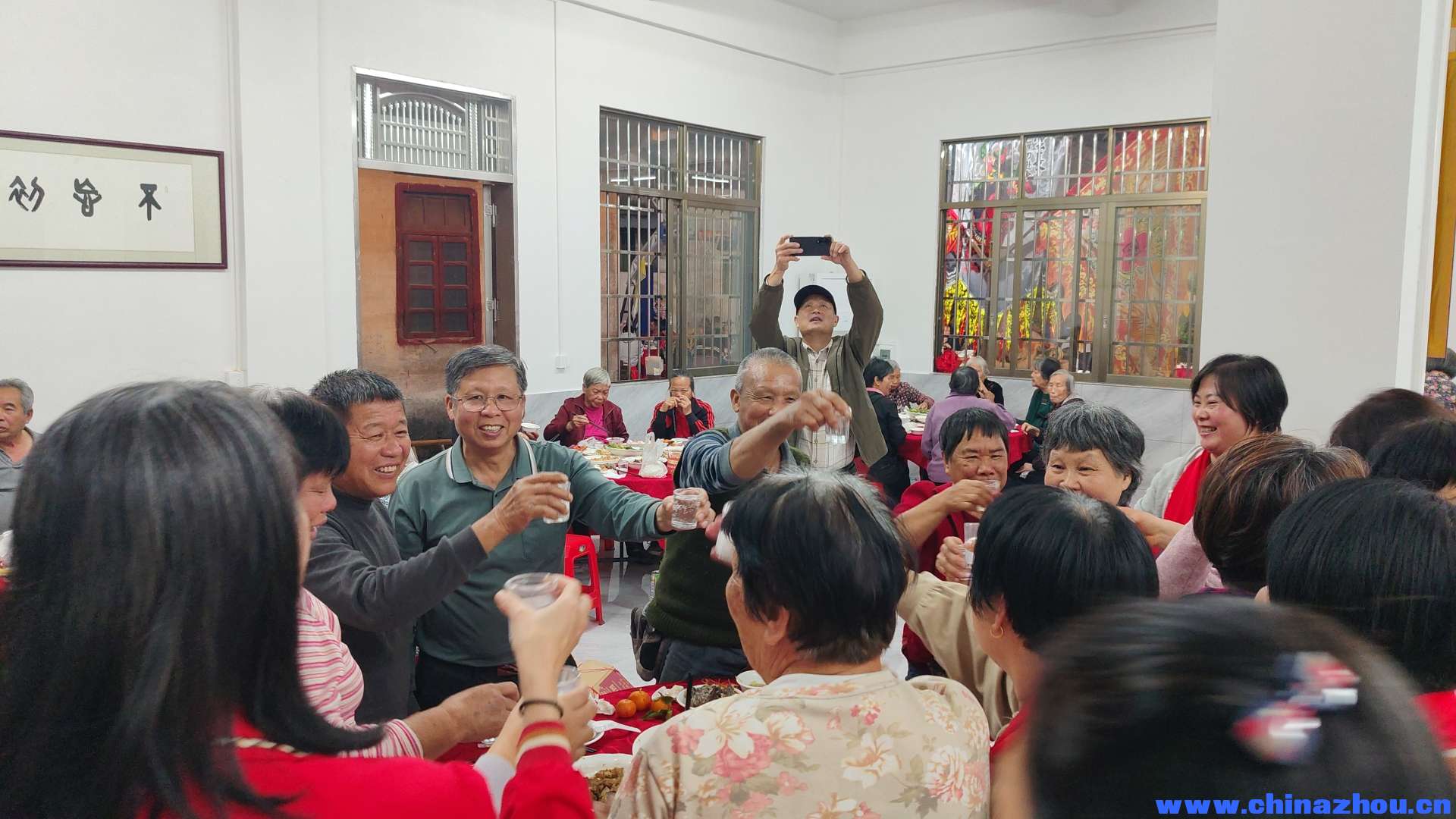 庆祝东方村文化中心落成庆典暨第十届敬老活动