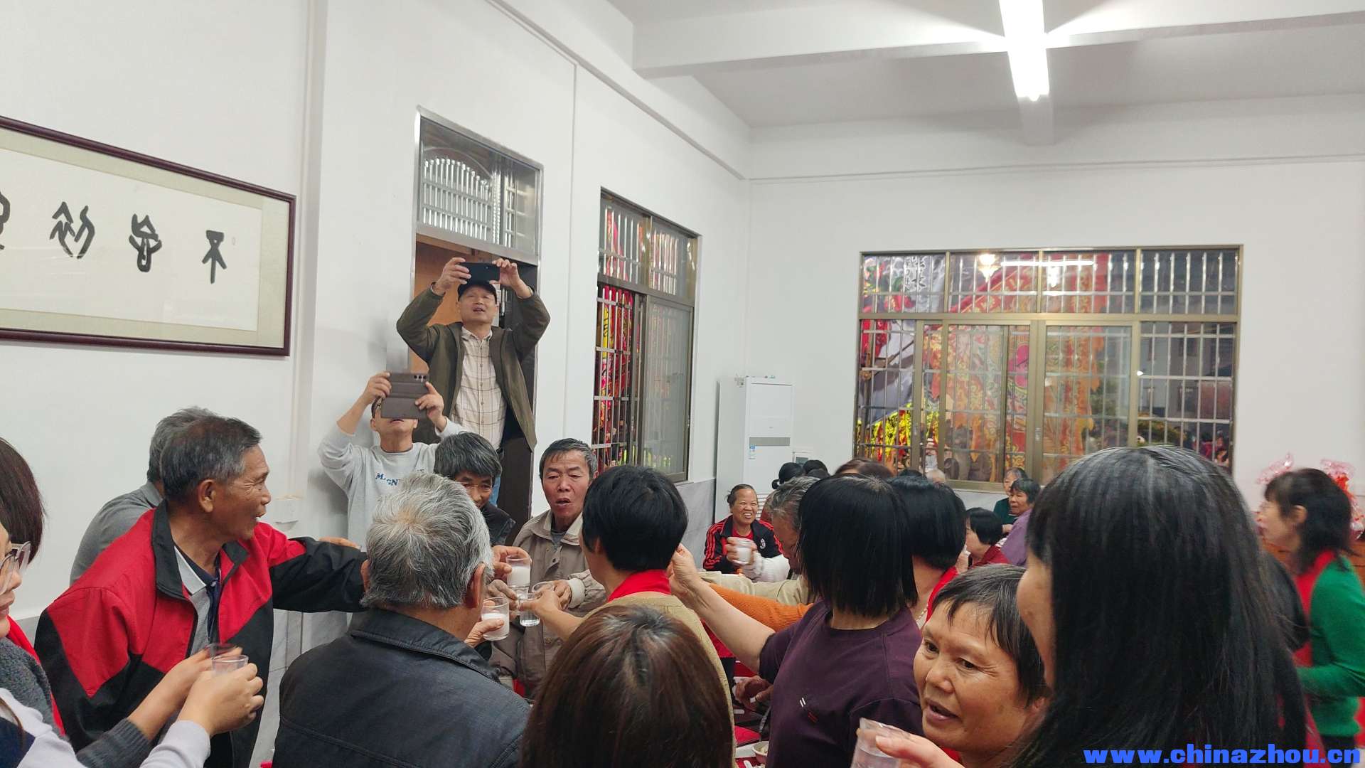 庆祝东方村文化中心落成庆典暨第十届敬老活动