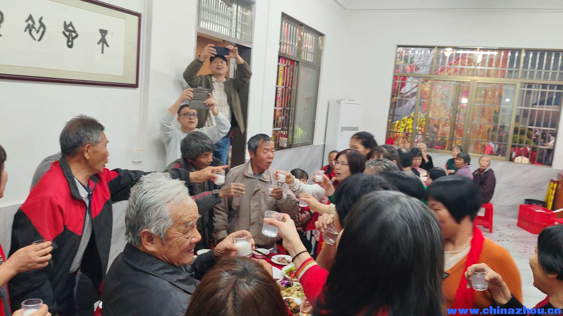 庆祝东方村文化中心落成庆典暨第十届敬老活动