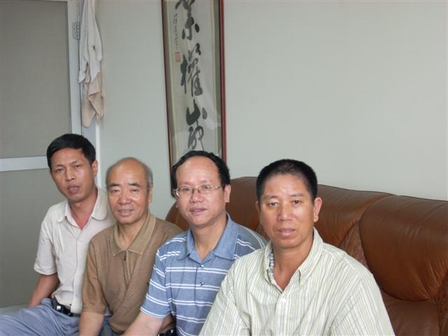 欢呼:论坛可以上传照片了!