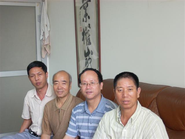 欢呼:论坛可以上传照片了!